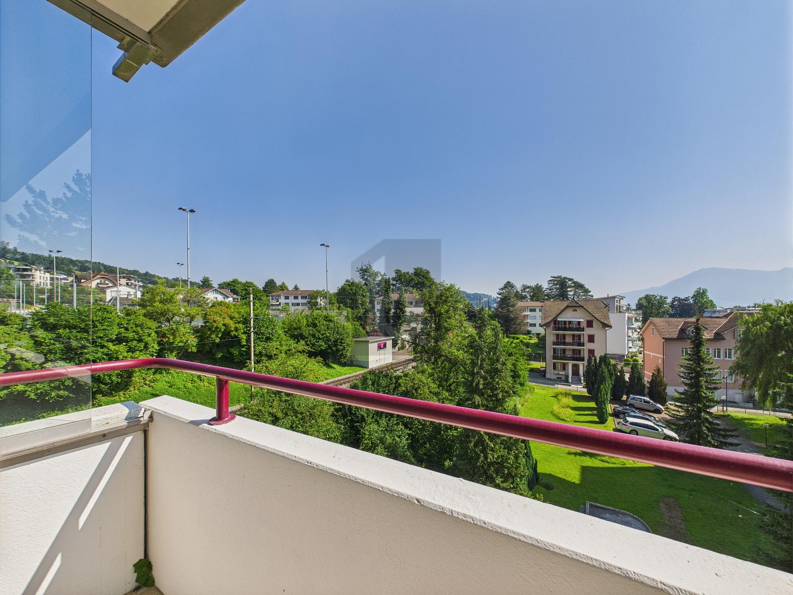 MIT WEITSICHT, MEDITERRANEM FLAIR UND POOL! - 0