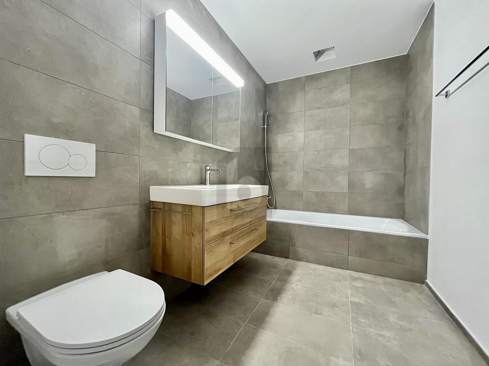 HELL, MODERN UND PRAKTISCH - 4