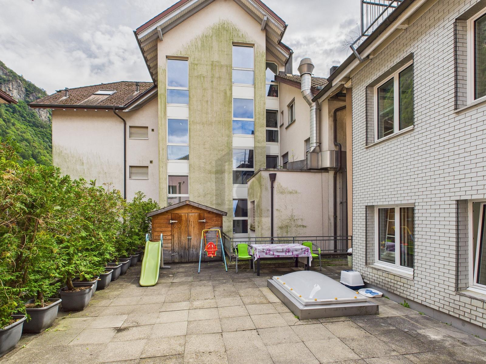 RENOVIERT MIT GROSSER TERRASSE 75 M2 - 1