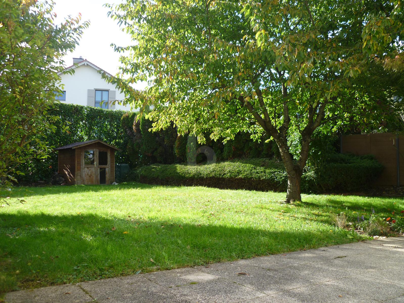 FAMILIALE, ÉLÉGANTE, PRATIQUE, VERDOYANTE - 1