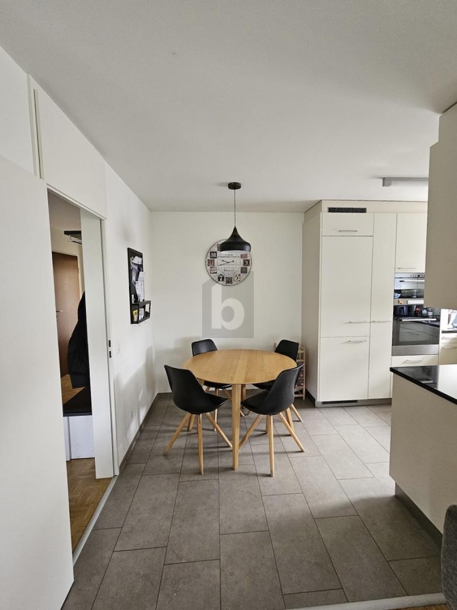 ZWEISTÖCKIG UND MODERN MIT NEUEM DACH - 2