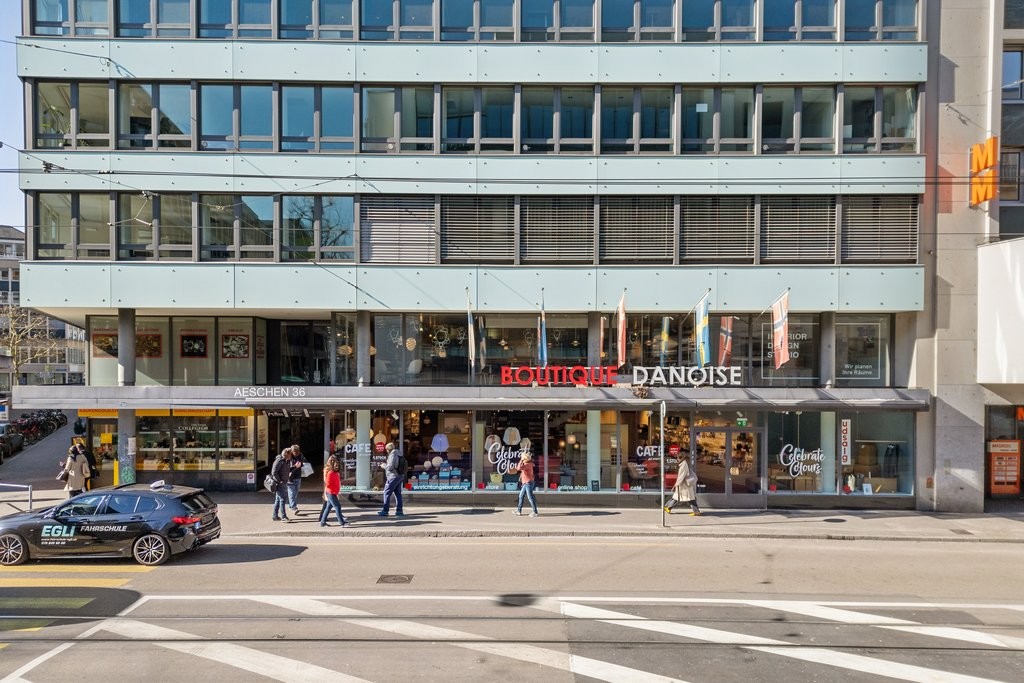 Attraktive Fläche mit Schaufenster an bester Lage in Basel! - 0