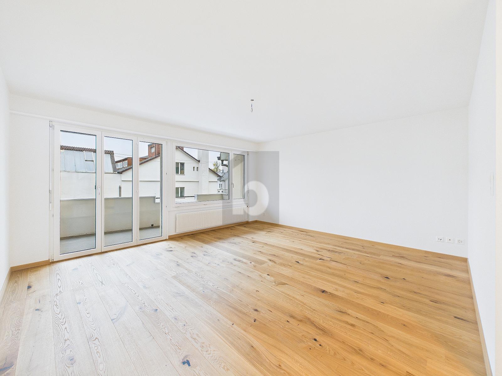 OFFENER UND HELLER WOHNBEREICH - 0