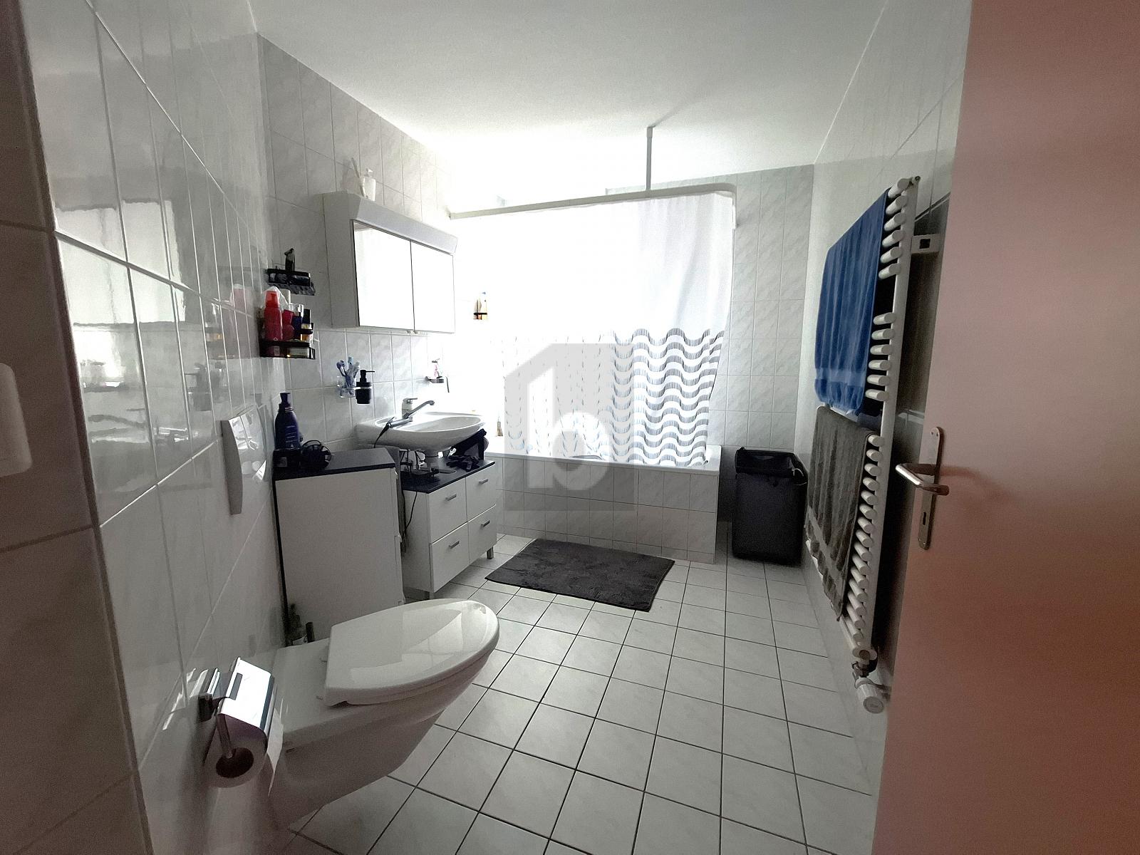 EN TERRASSE AVEC UNE MAGNIFIQUE VUE DÉGAGÉ - 4