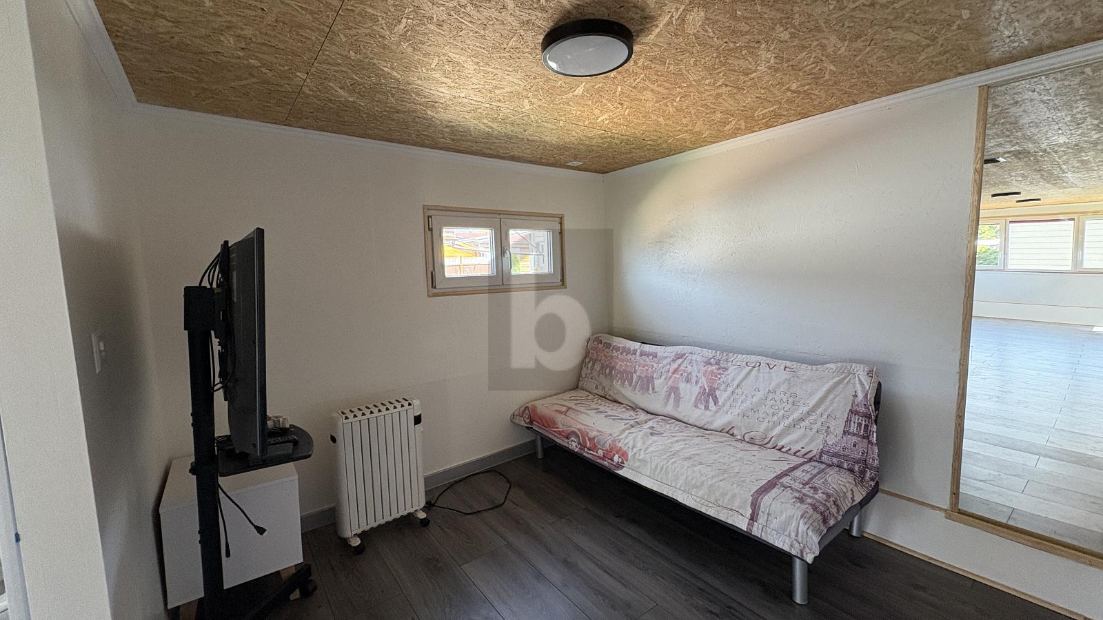 DANS UN ENDROIT CALME ET PAISIBLE - 3