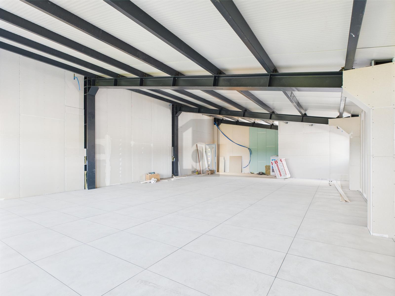 LICHTDURCHFLUTET UND EINZIGARTIG - 4