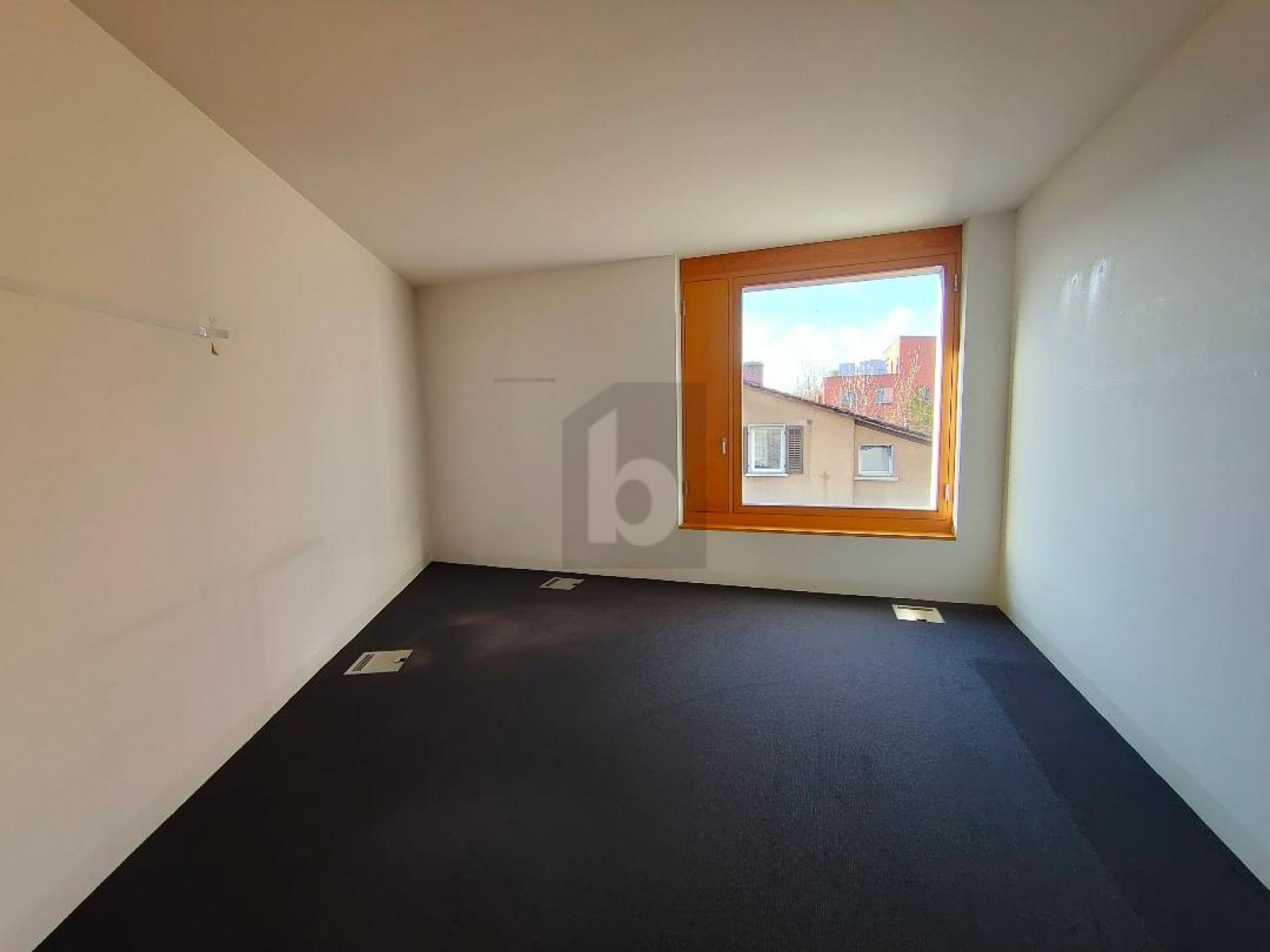 ZENTRALE GEWERBEFLÄCHE MIT EXTRA-OPTIONEN - 4