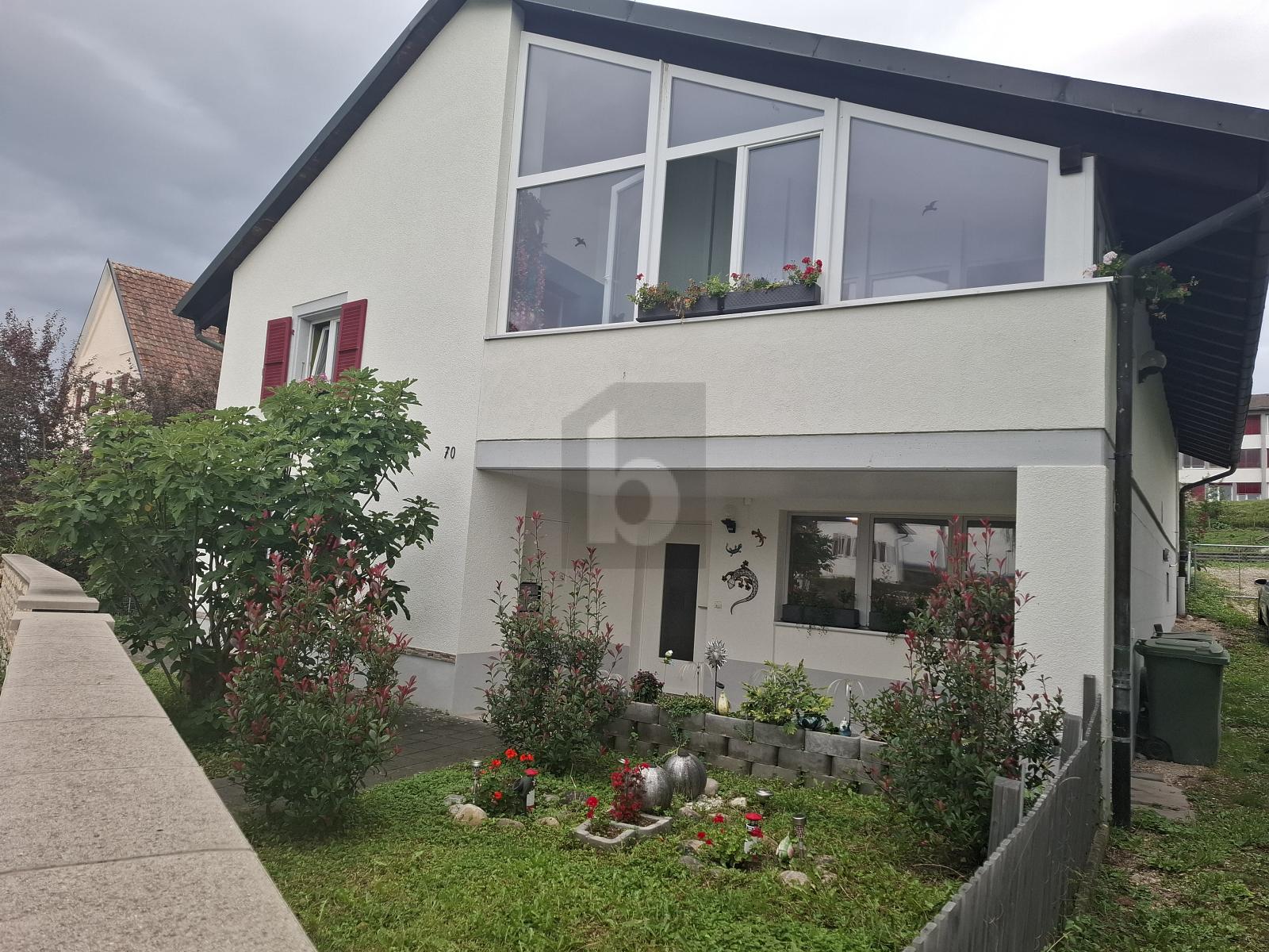 SPACIEUSE AVEC GRAND JARDIN - 0