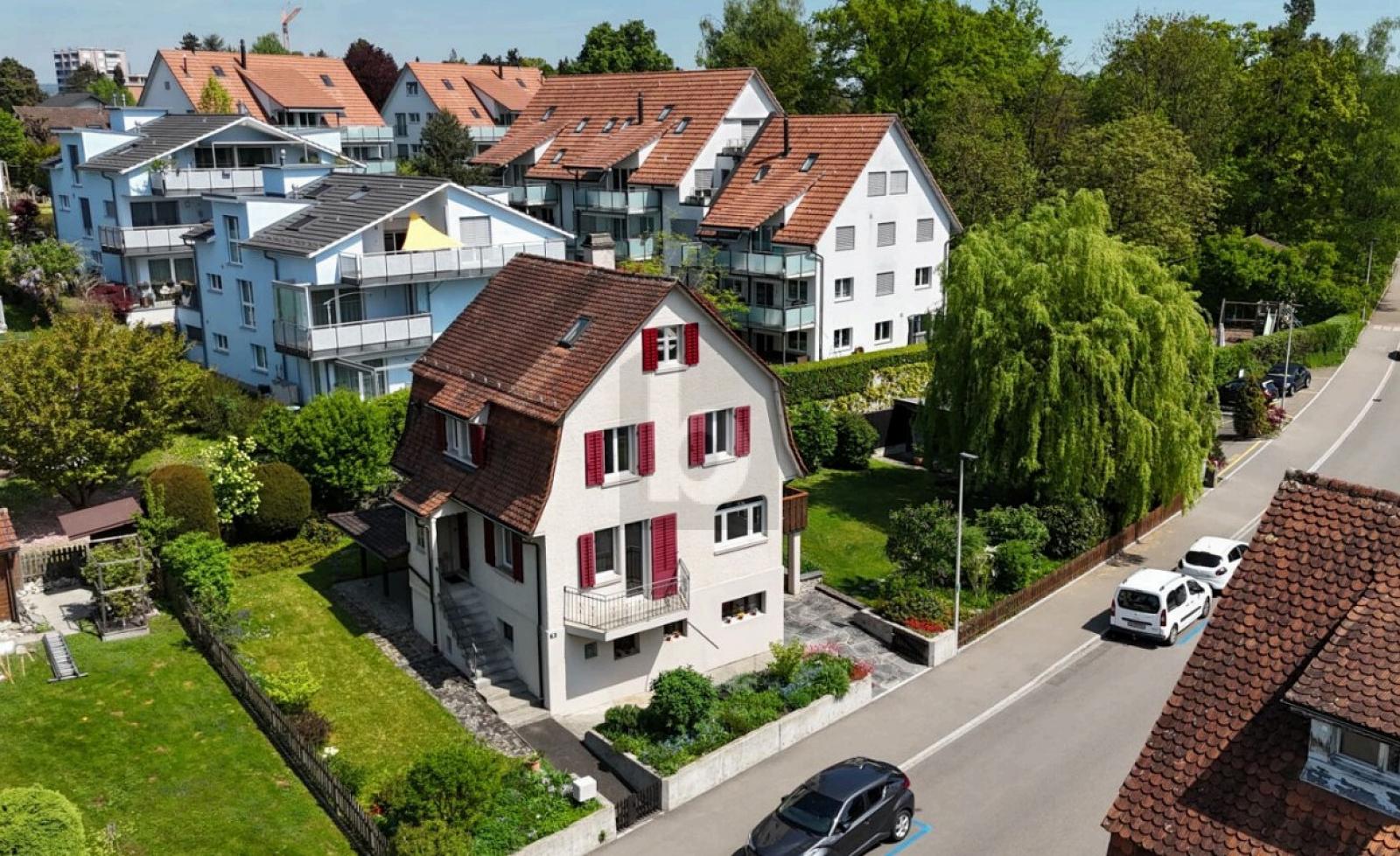 SONNIGER GROSSER GARTEN - BEFRISTET BIS 30.11.2026 - 0