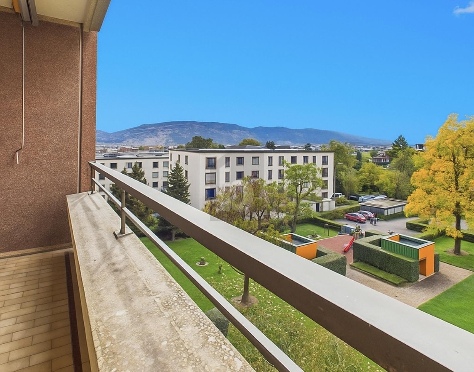 LUMINEUX AVEC BALCON - 0