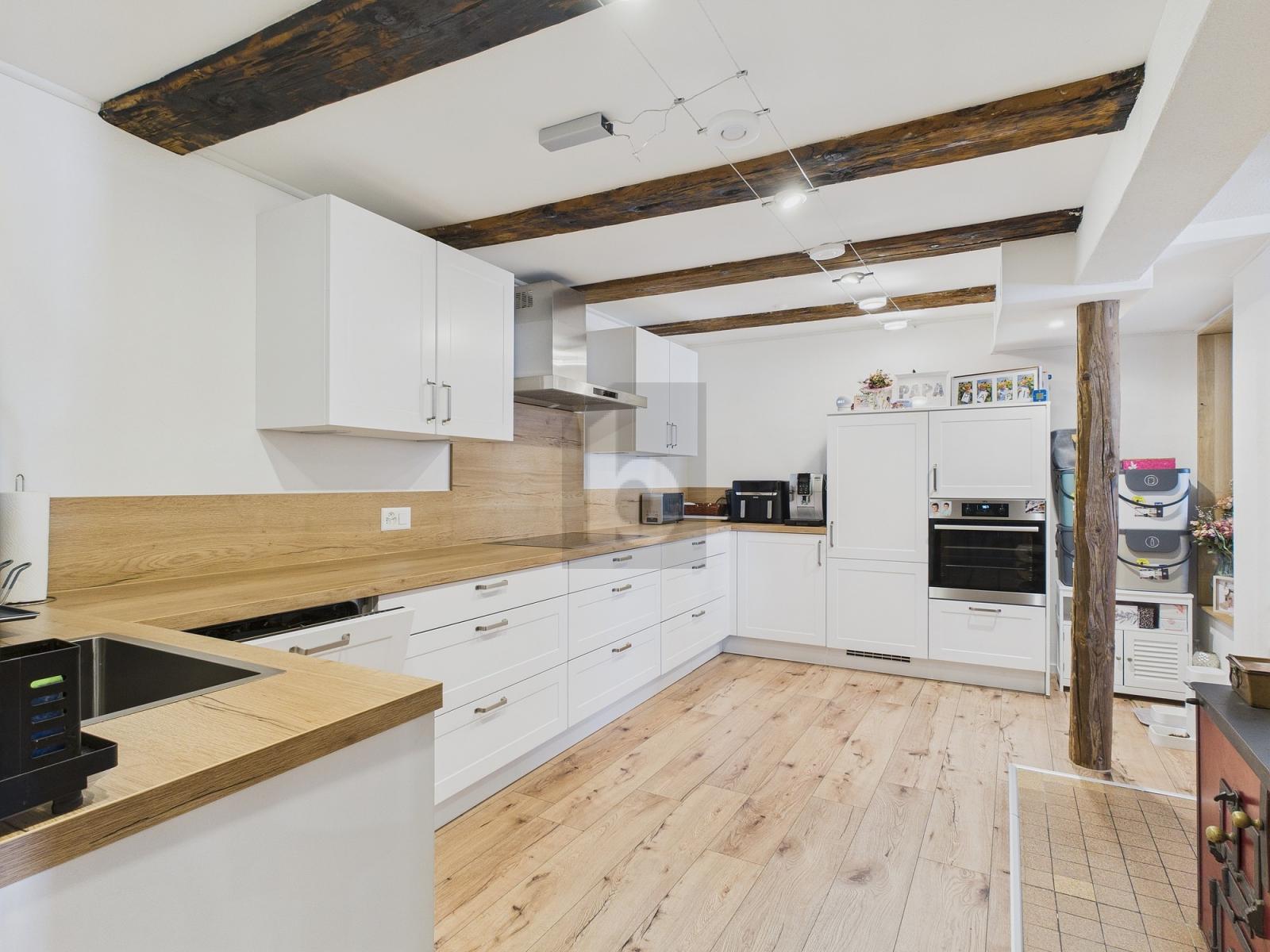 TOP-RENOVIERTES BIJOU IN HISTORISCHEM STÄDTLI - 1