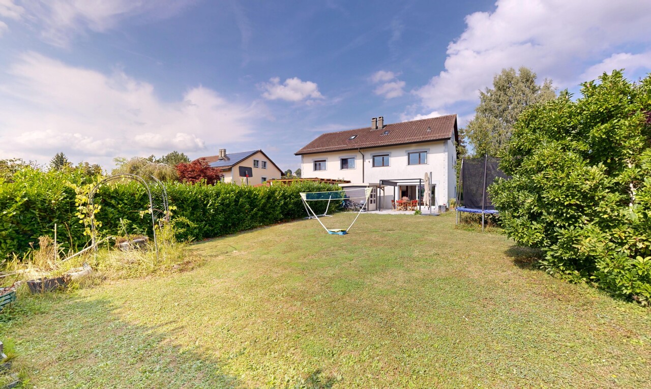 Large 7.5-room semi-detached house in a peaceful location in Épalinges - 0