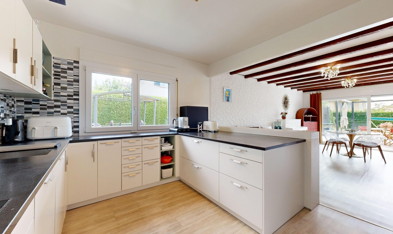 Large 7.5-room semi-detached house in a peaceful location in Épalinges - 9