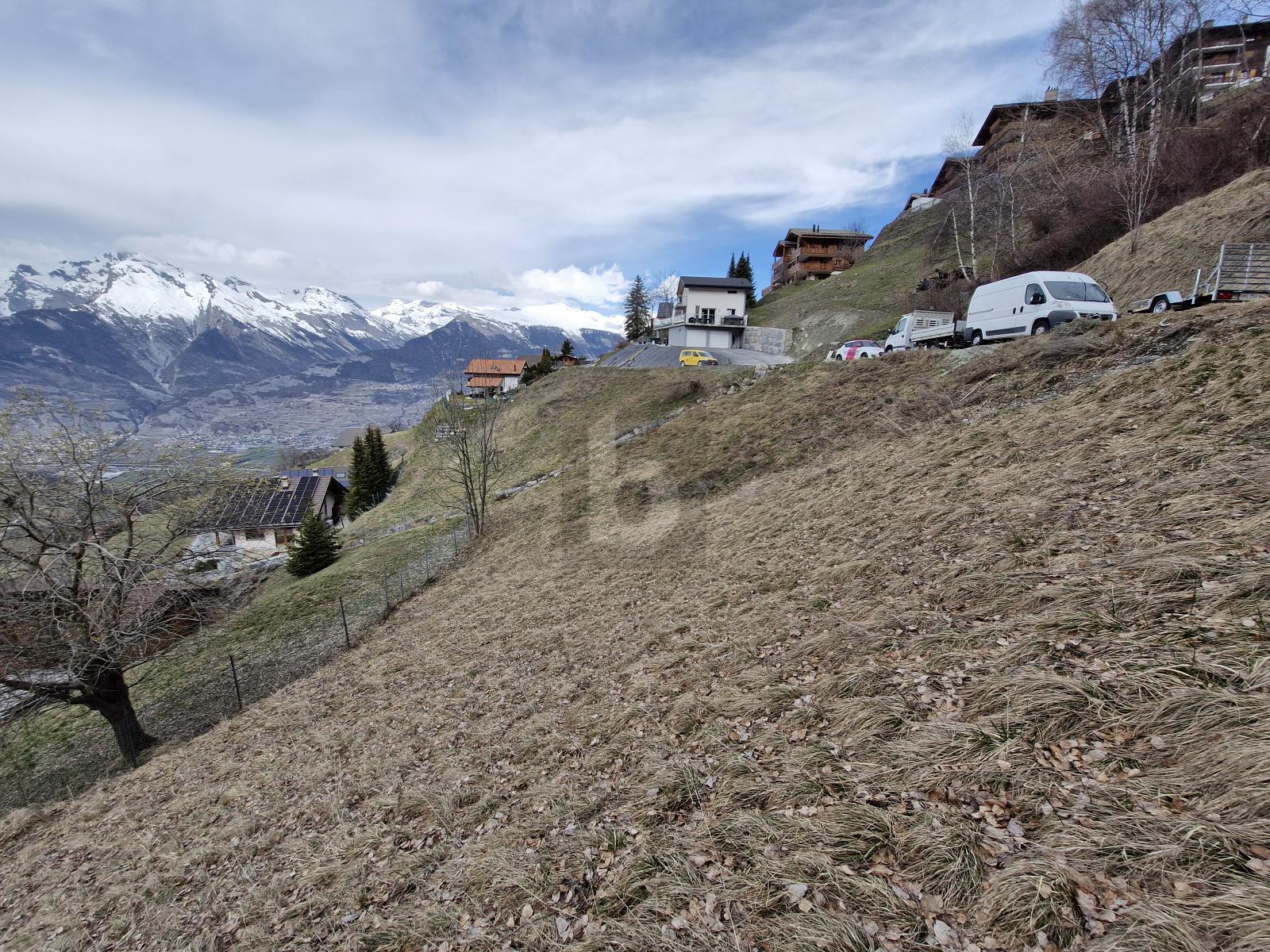 BELLE PARCELLE À BÂTIR - 0