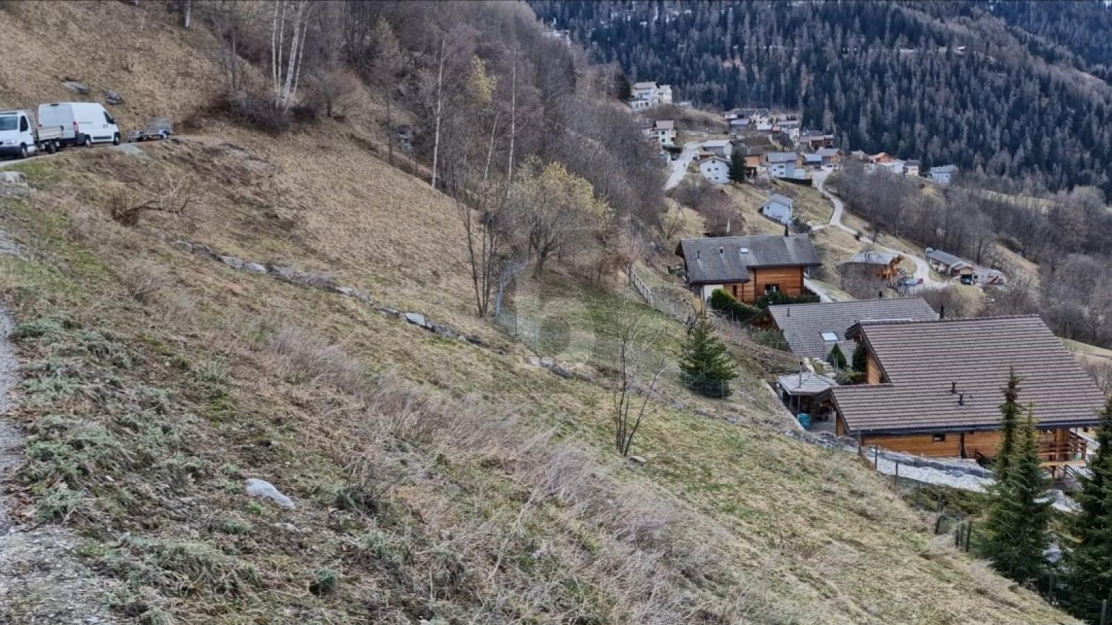 BELLE PARCELLE À BÂTIR - 4