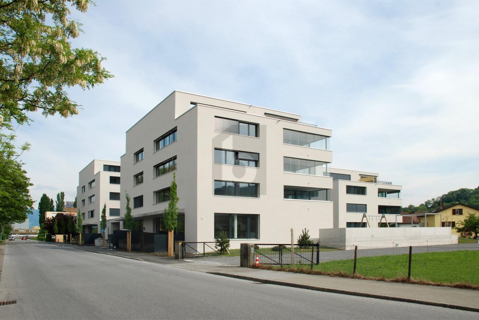 RIESIGE BÜROFLÄCHE IDEAL FÜR IHR BUSINESS - 4