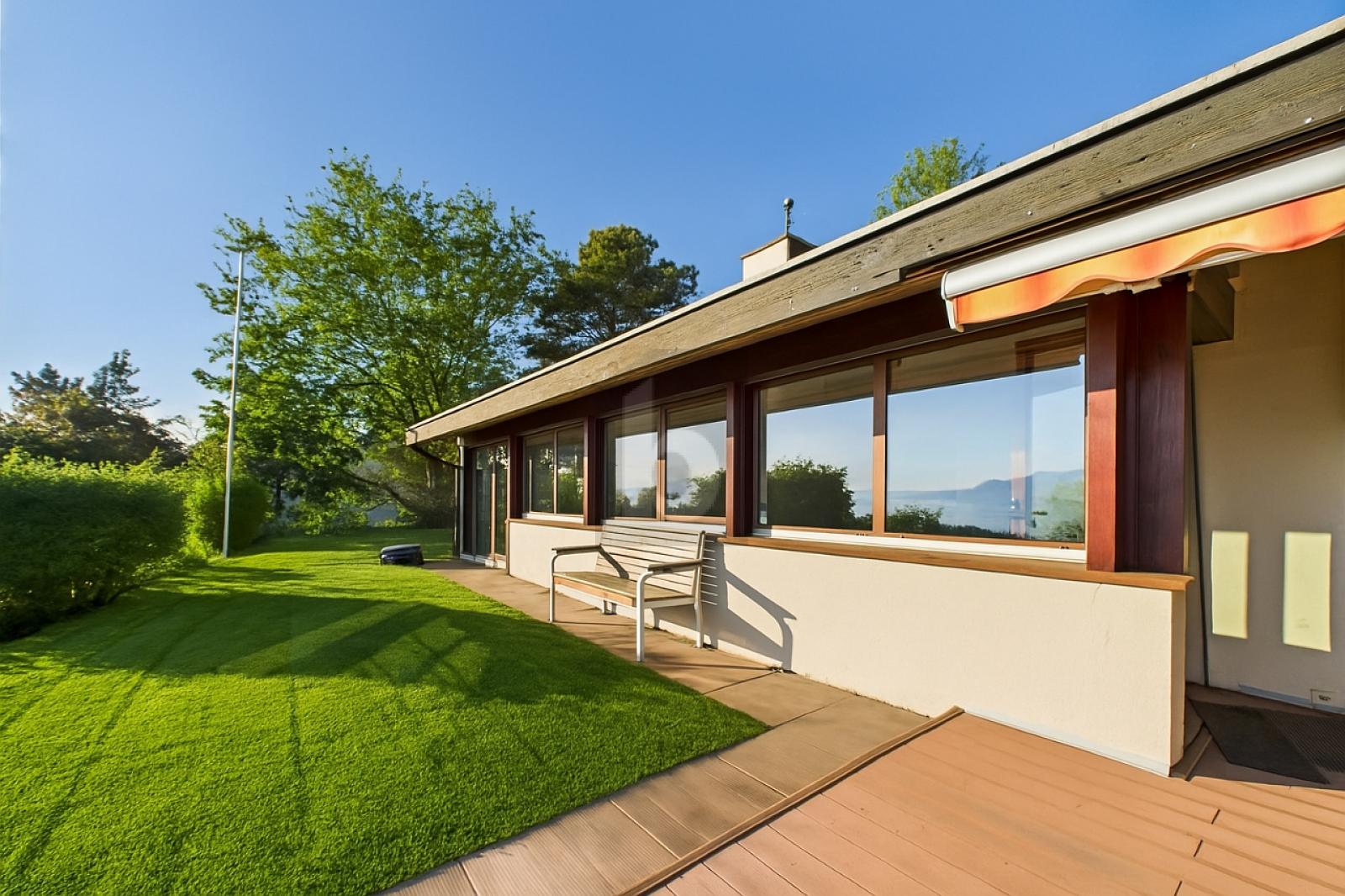 ENTIÈREMENT RÉNOVÉ ET MEUBLÉ, VUE IMPRENABLE - 1