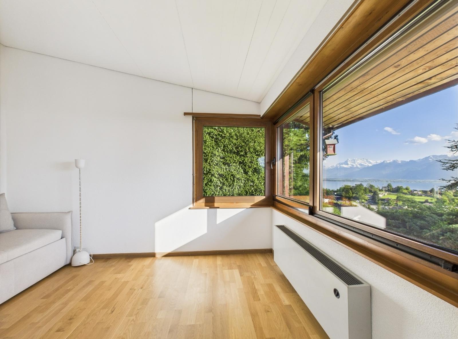 ENTIÈREMENT RÉNOVÉ ET MEUBLÉ, VUE IMPRENABLE - 4