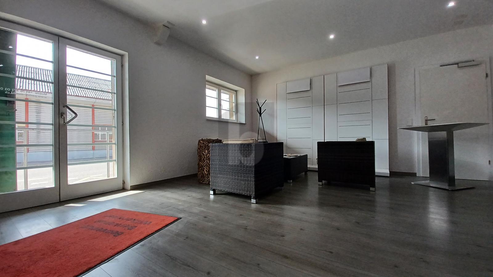 IDEALE LAGE MIT VIELEN NUTZUNGSMÖGLICHKEITEN - 0