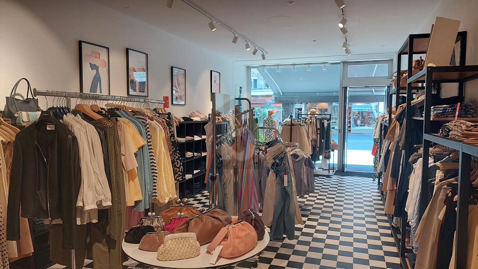 MITTEN IM STADTZENTRUM - 0