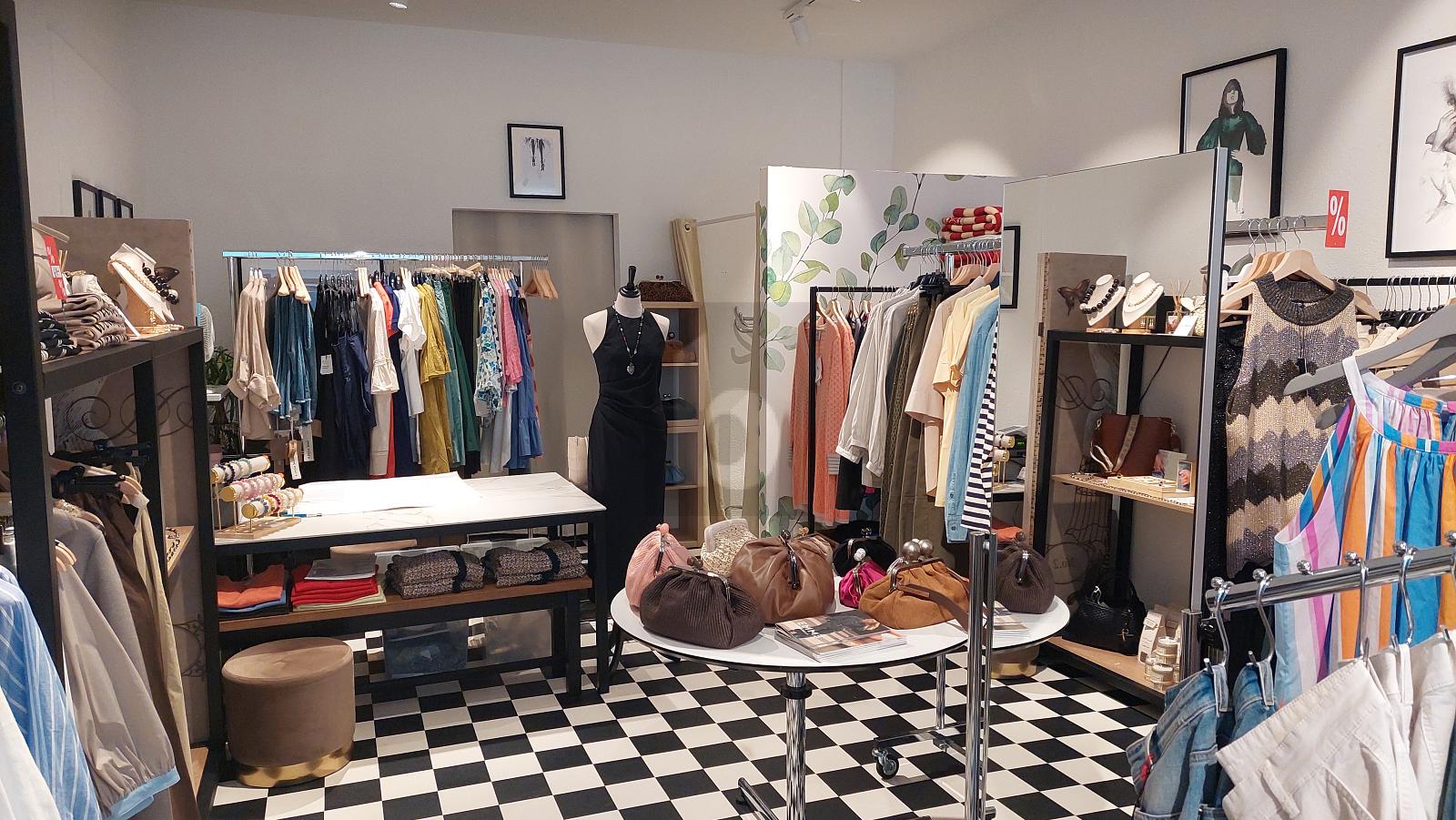 MITTEN IM STADTZENTRUM - 1