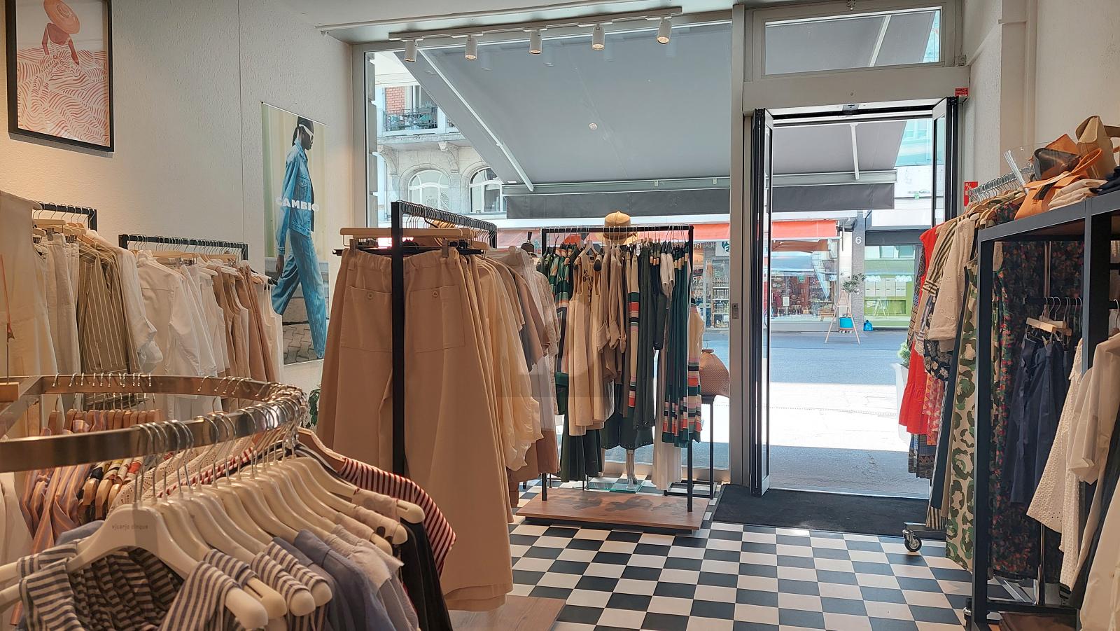 MITTEN IM STADTZENTRUM - 2