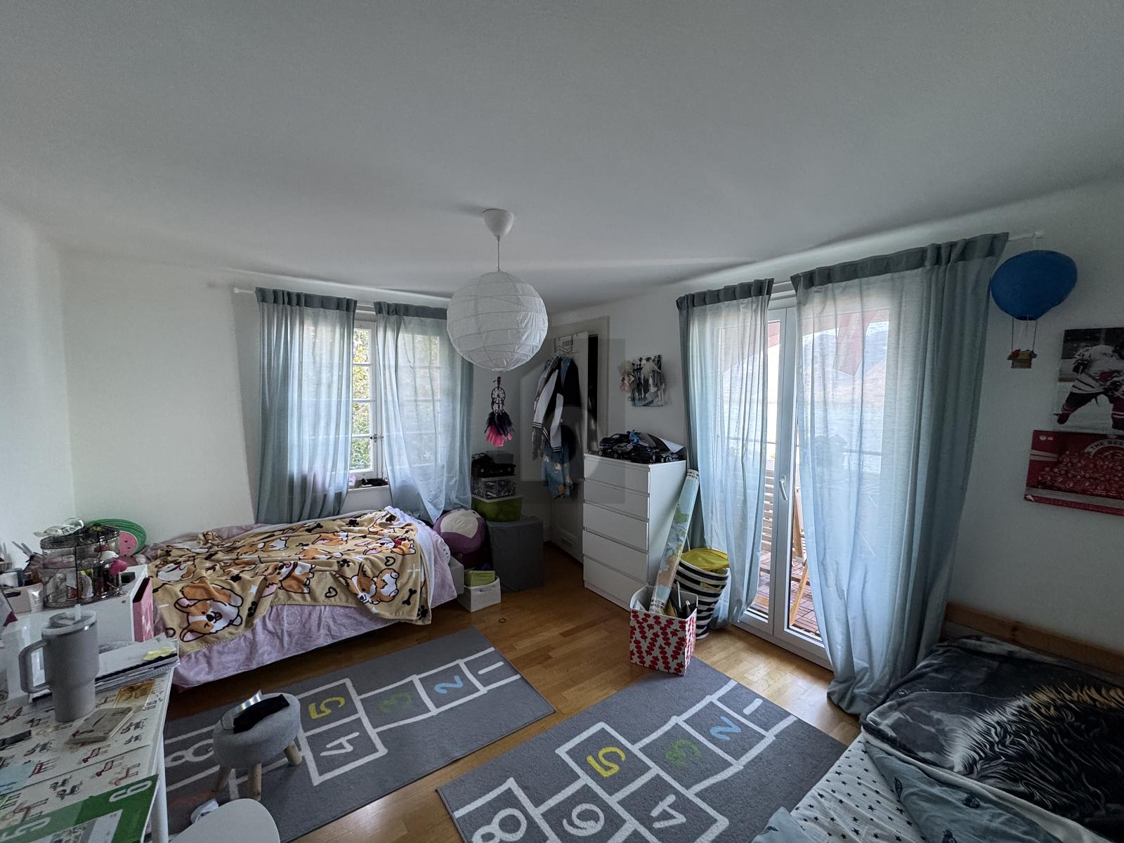 EN ATTIQUE AVEC VUE PANORAMIQUE ET BALCON - 3