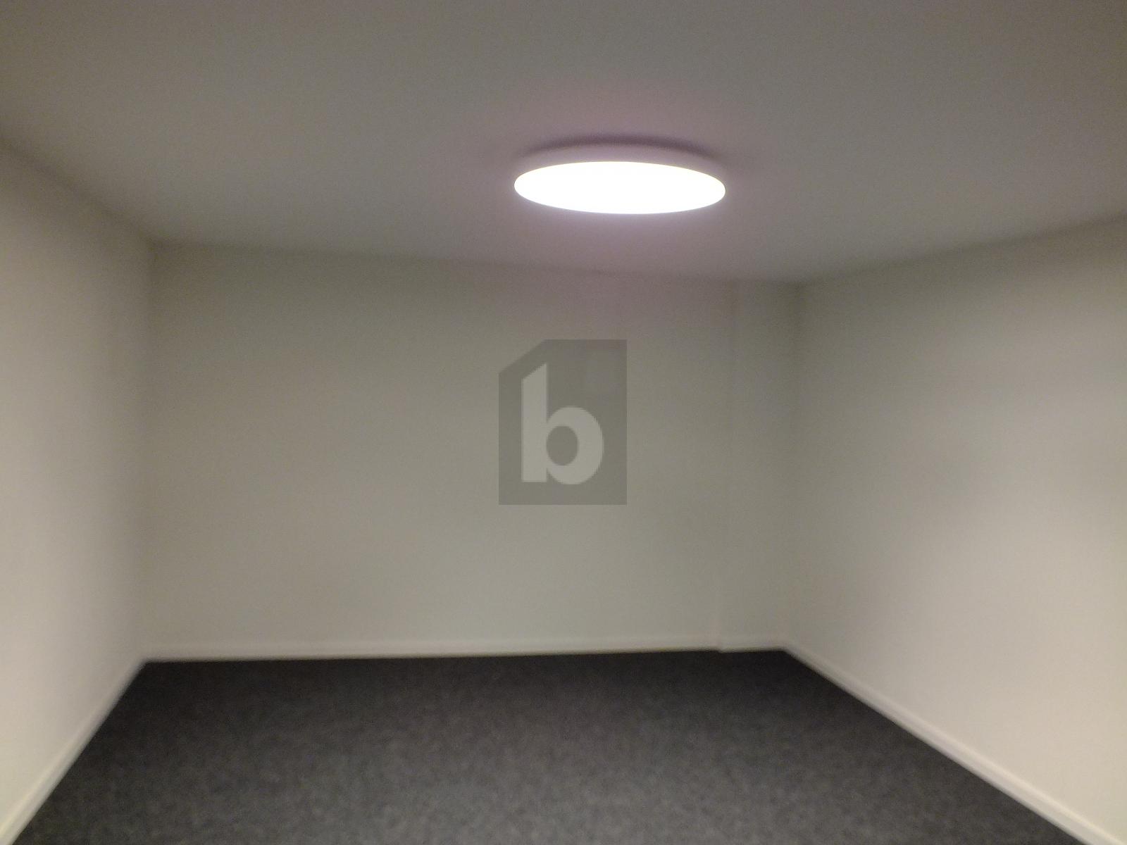 GROSSZÜGIG MIT AUSBAUMÖGLICHKEIT UND TERRASSE - 4