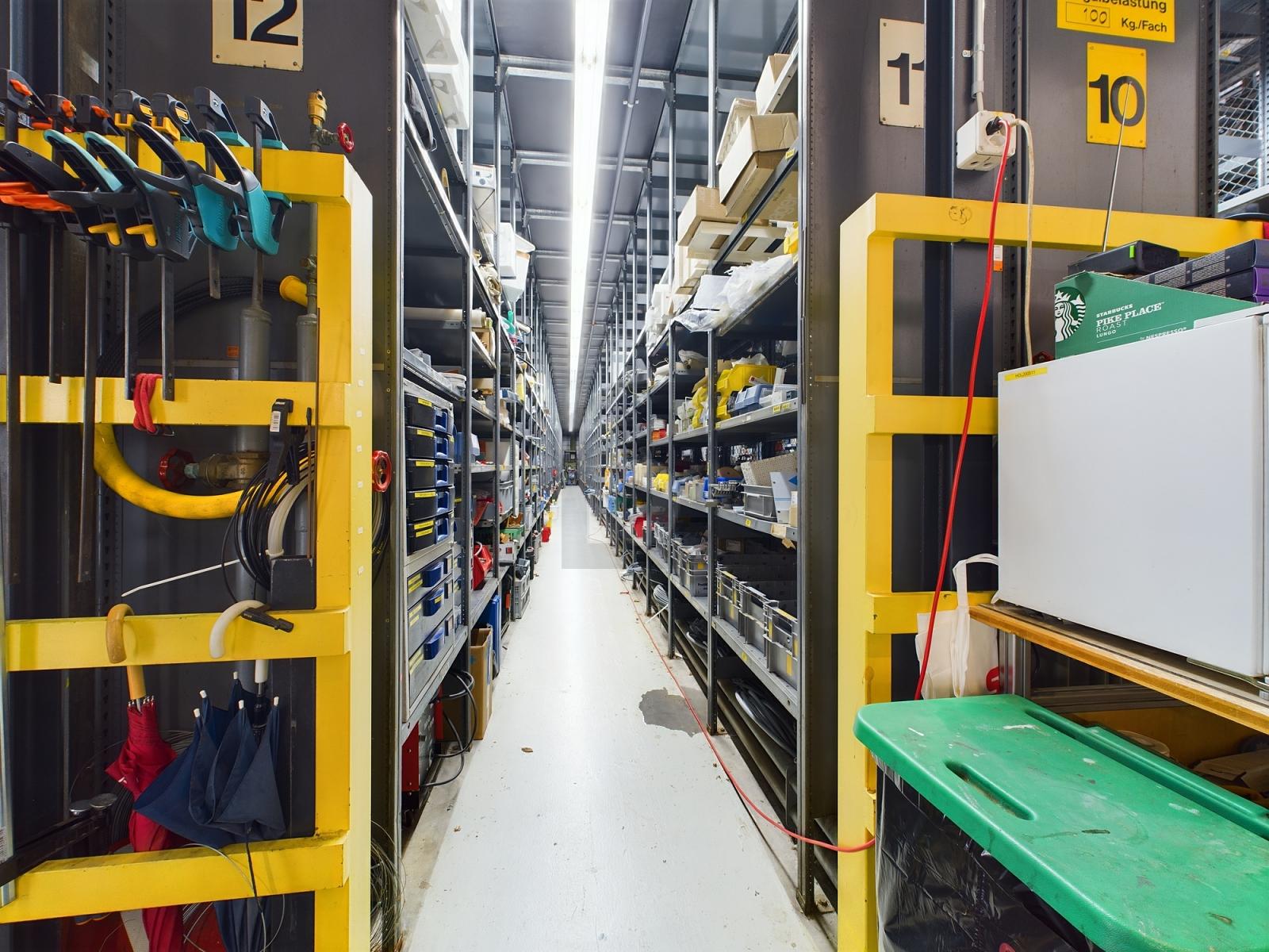 HOCHREGALLAGER AN IDEALER LAGE - 2
