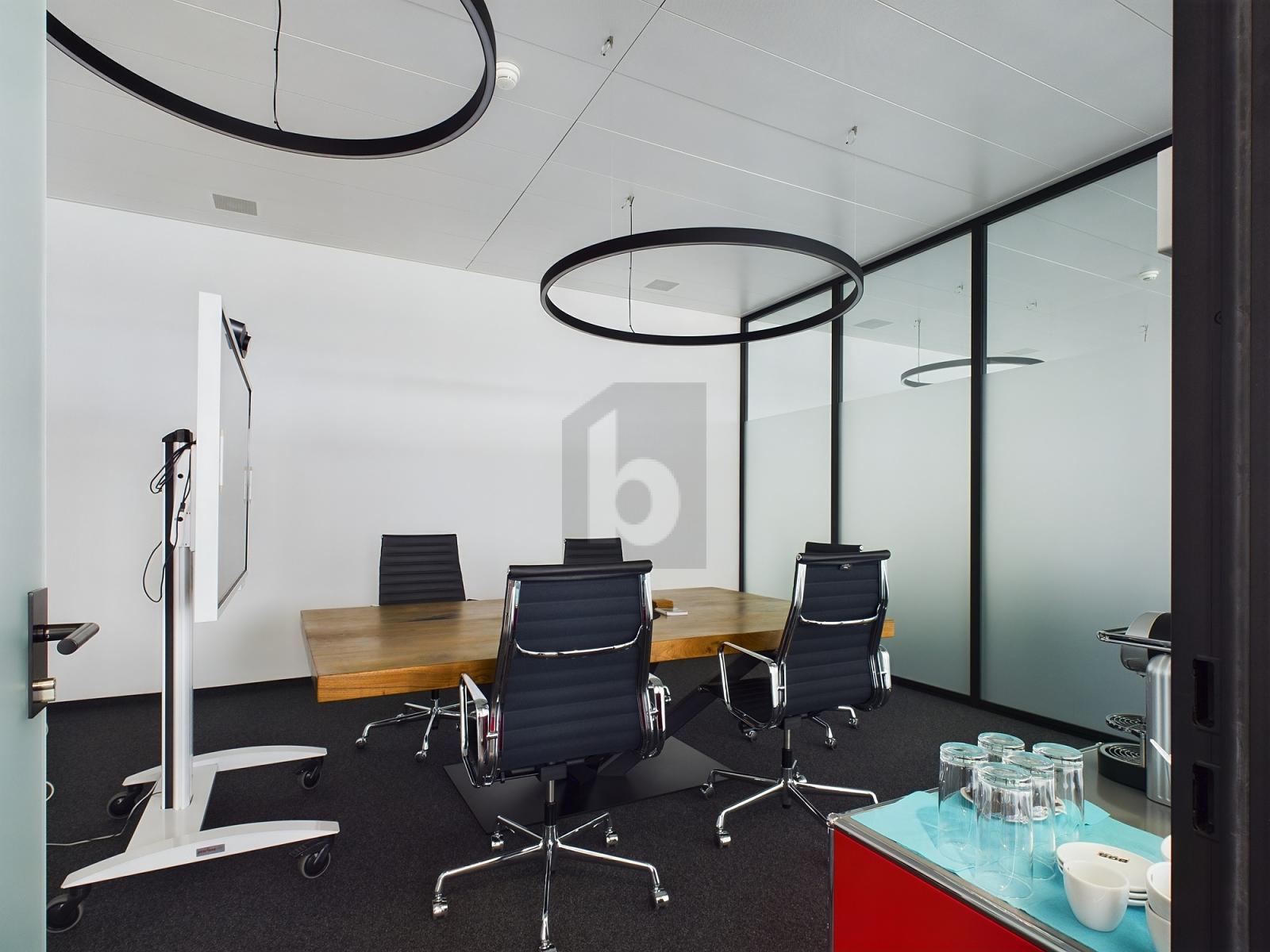 LICHTDURCHFLUTET UND MODERN AN ZENTRALER LAGE - 1