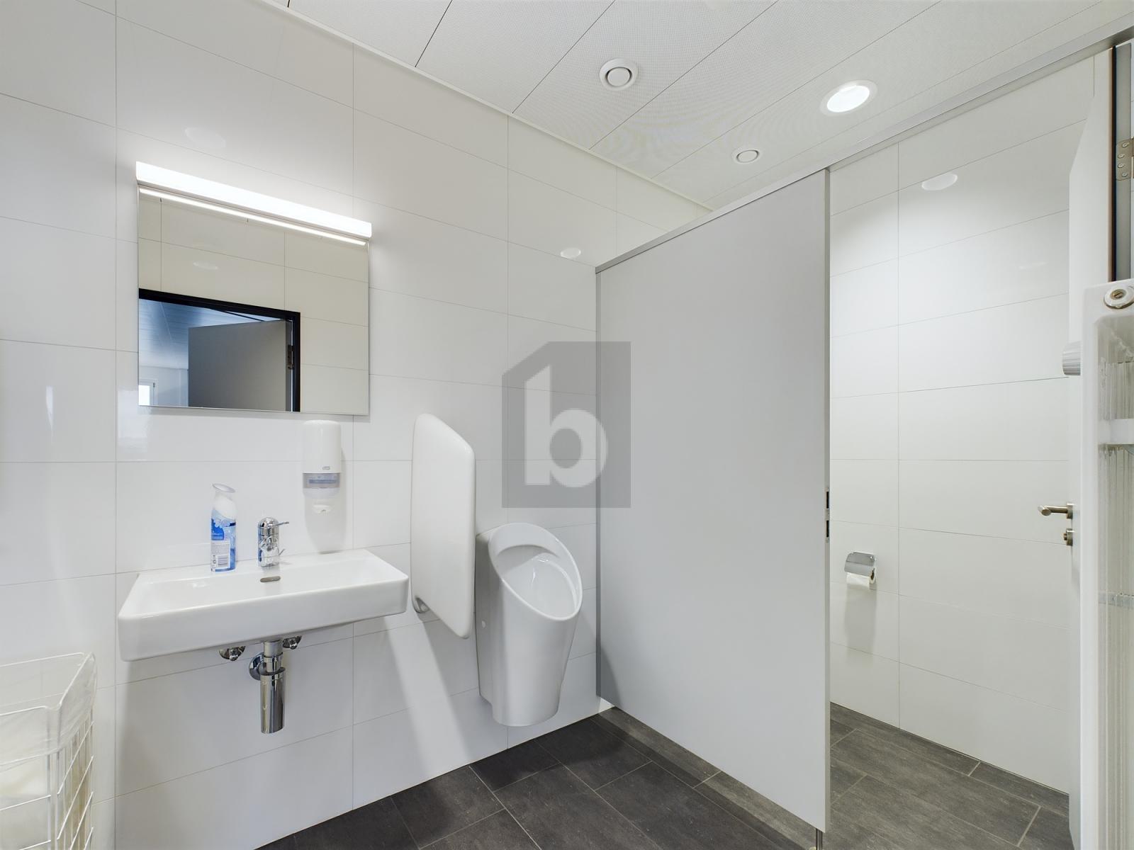 LICHTDURCHFLUTET UND MODERN AN ZENTRALER LAGE - 4