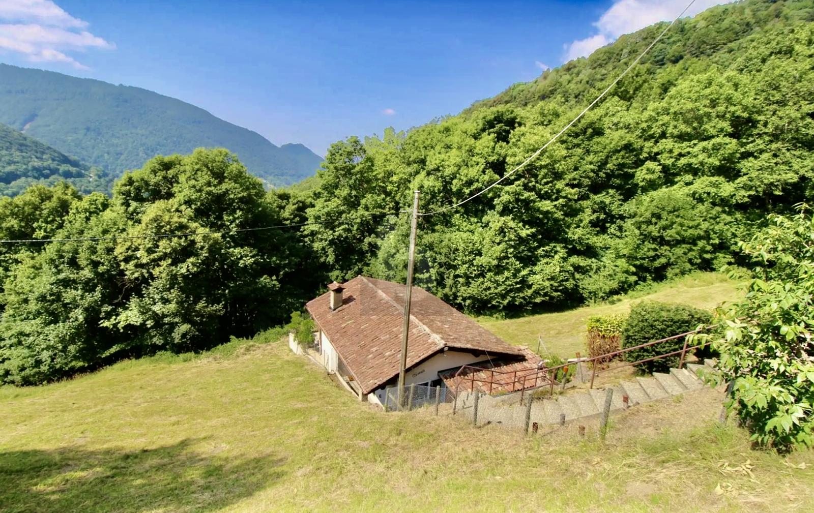 PACE E VISTA SULLA VALLE - 1