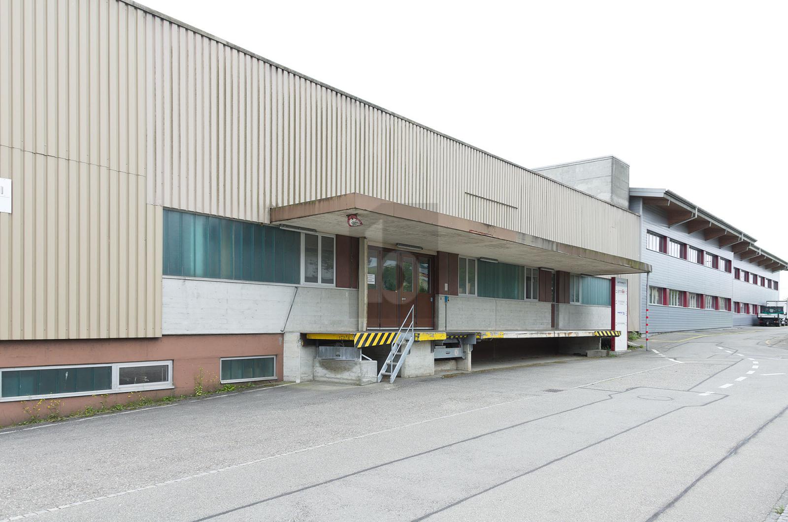 PRODUKTIONSFLÄCHE MIT 6 METER INNENHÖHE - 4