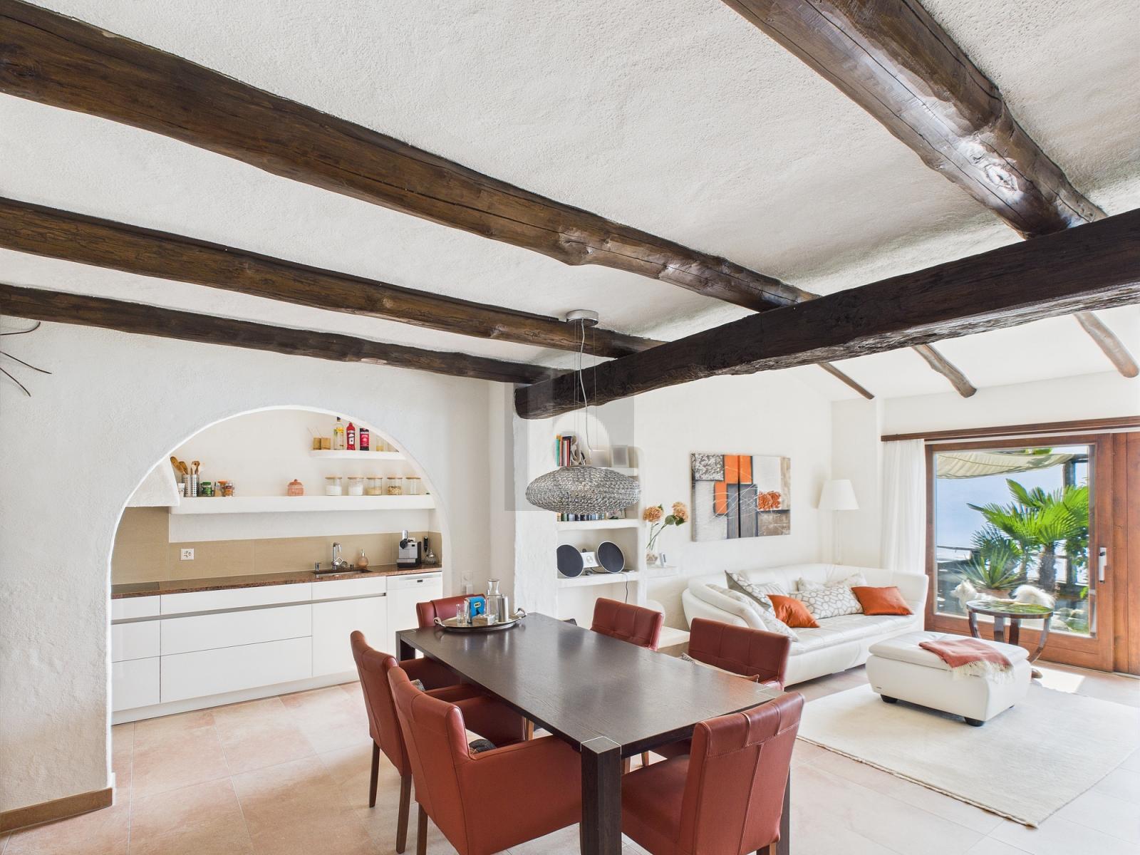 ELEGANTE CON GIARDINO E MERAVIGLIOSA VISTA LAGO - 3