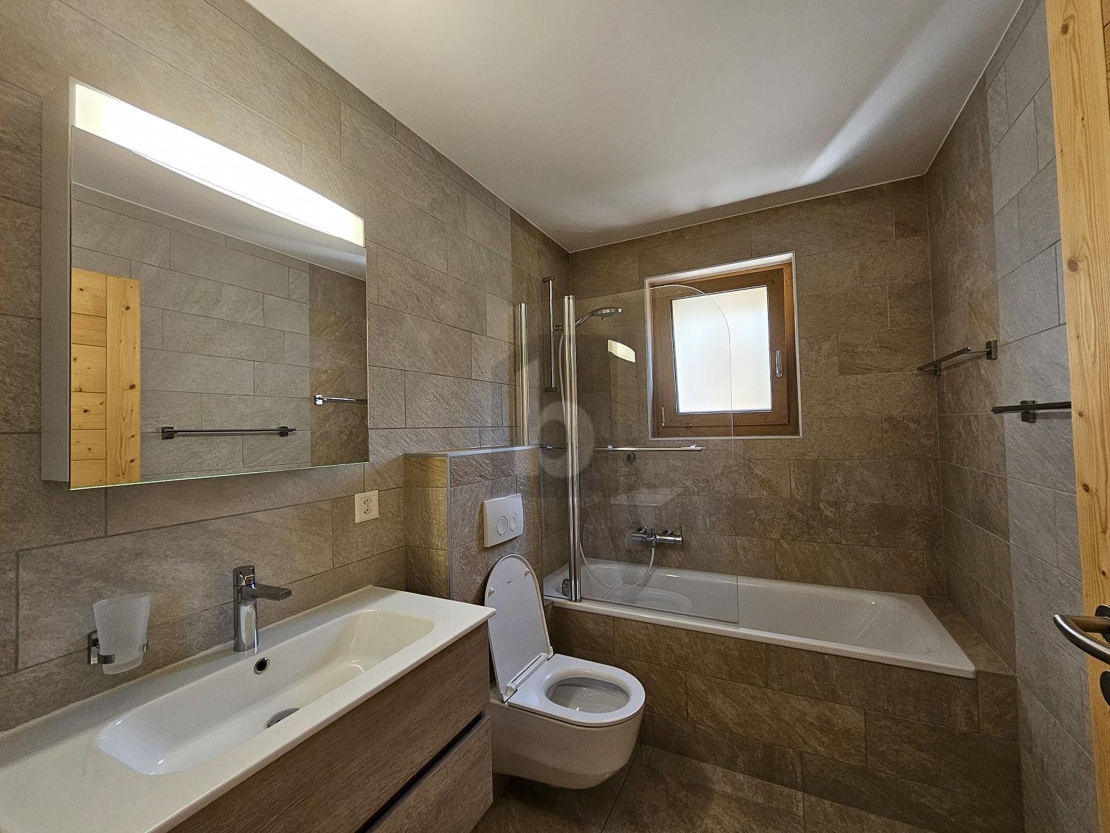 EN RÉSIDENCE PRINCIPALE, VUE SUR LES MONTAGNES - 3