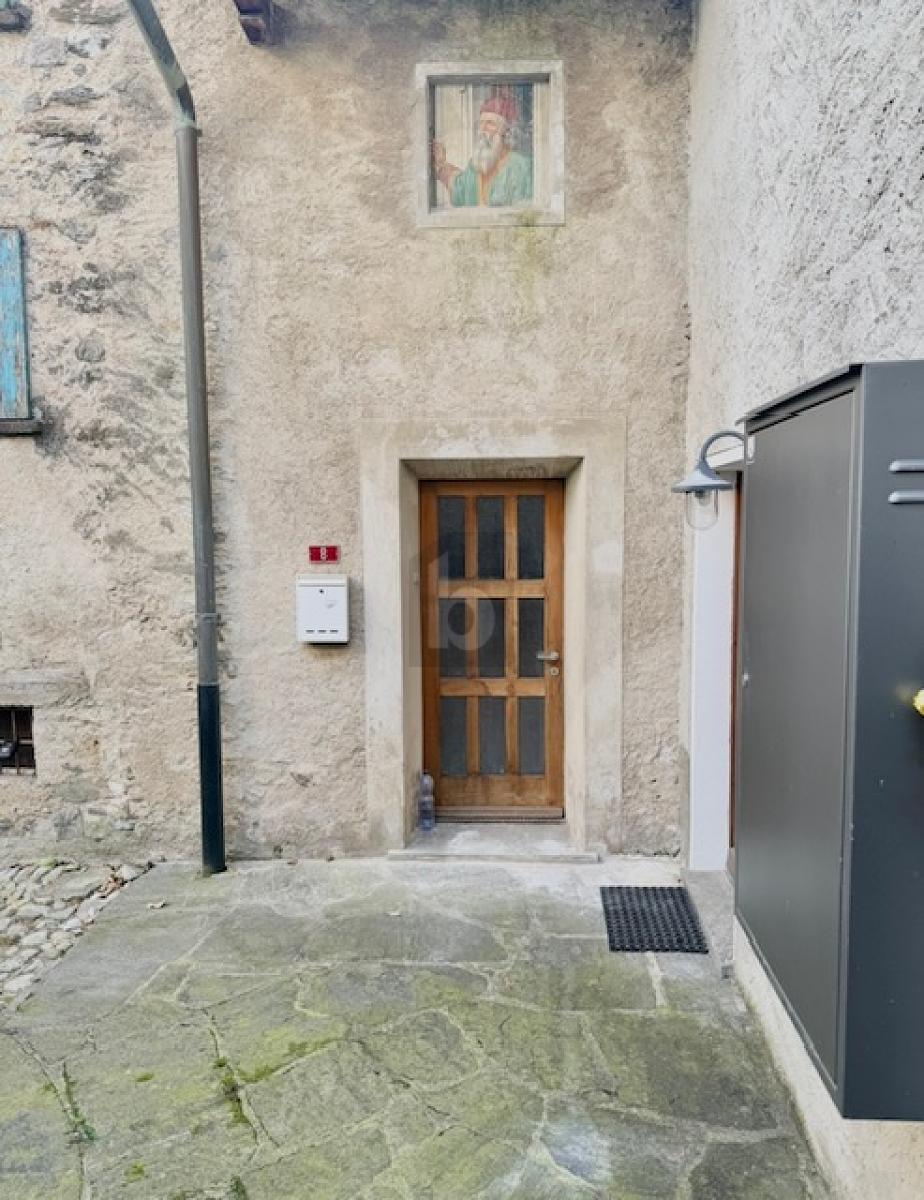 AMPIO RUSTICO CON GRANDE POTENZIALE - 1