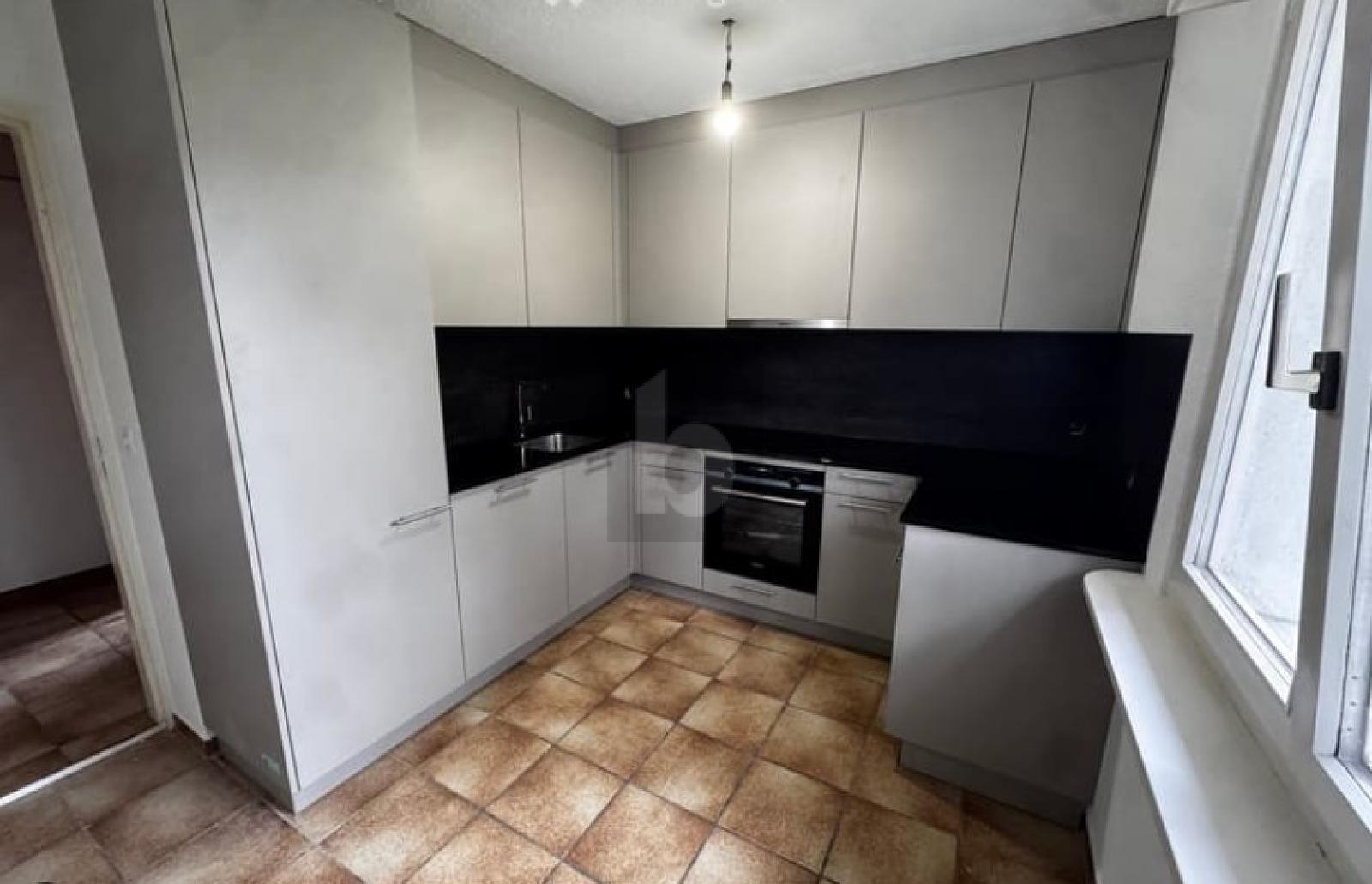 SEHR GROSSZÜGIGER GRUNDRISS MIT ZWEI BALKONEN - 3