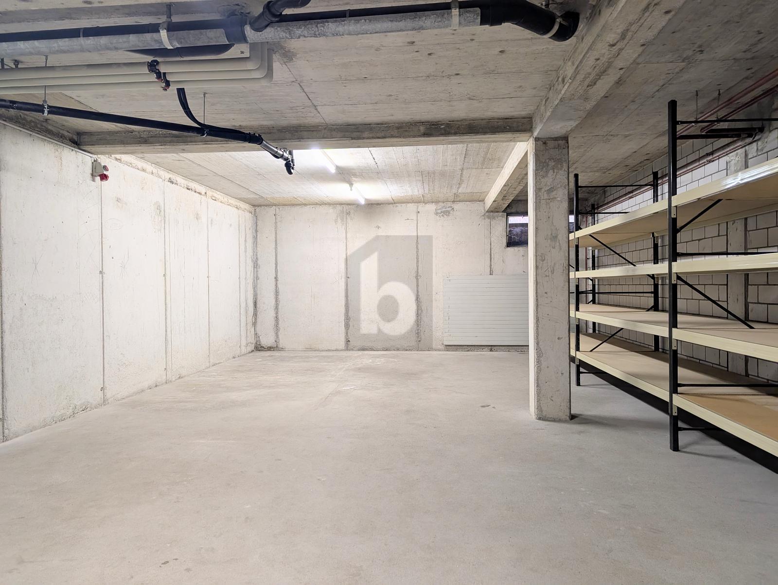 VIELSEITIG EINSETZBAR, INKLUSIVE NEBENKOSTEN - 1