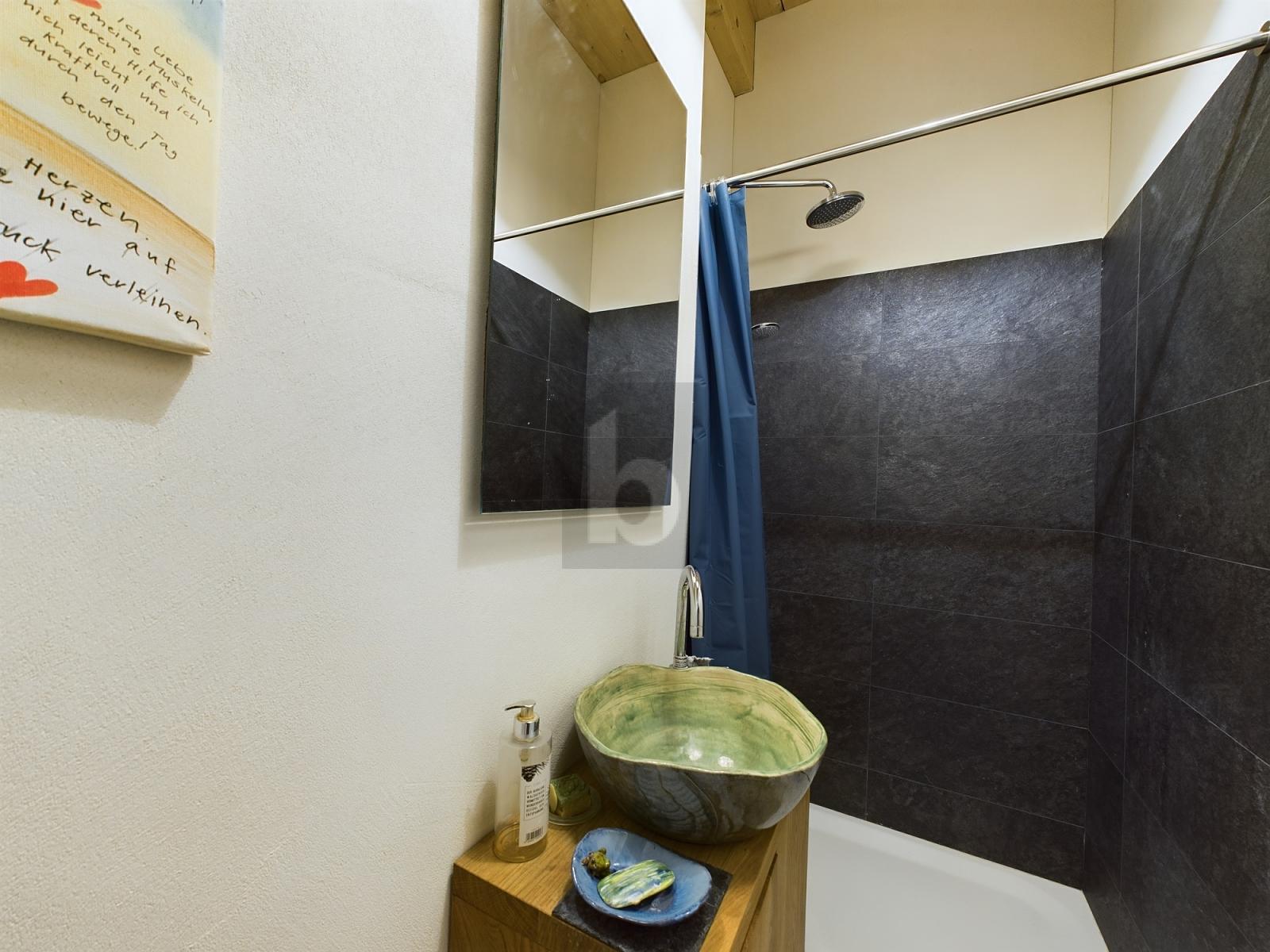 REPRAESENTATIV UND GERÄUMIG - ZUM PREISHIT - 3