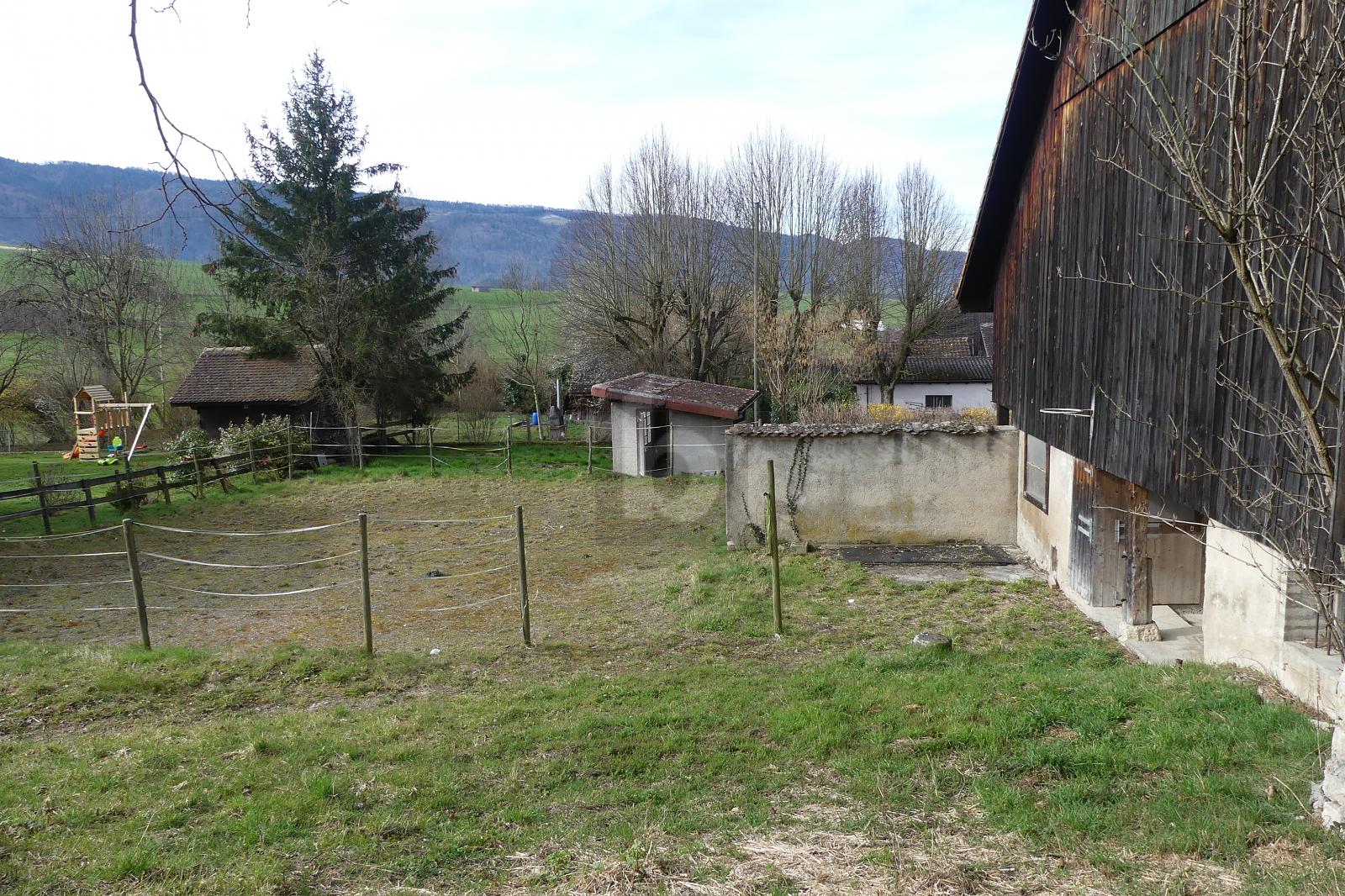 SPACIEUSE MAISON AU CALME - 1