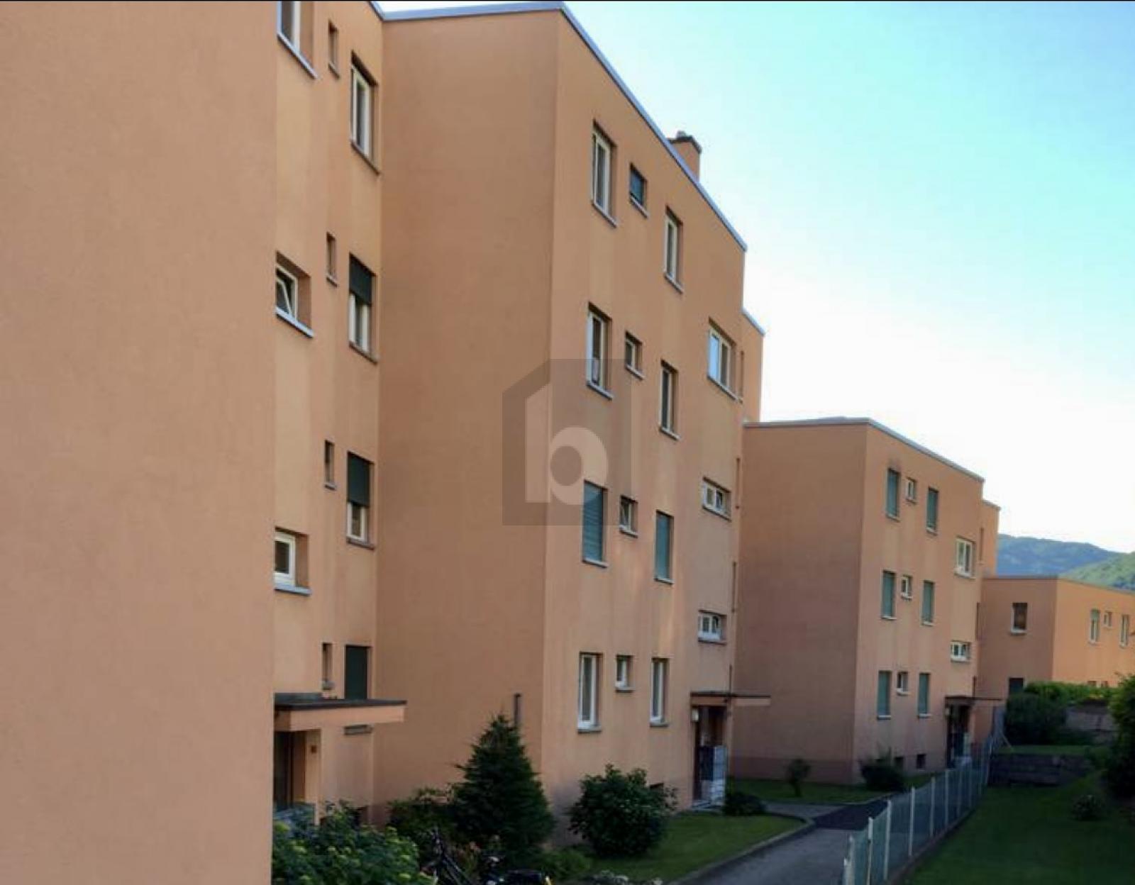 LUMINOSO CON PISCINA - 1