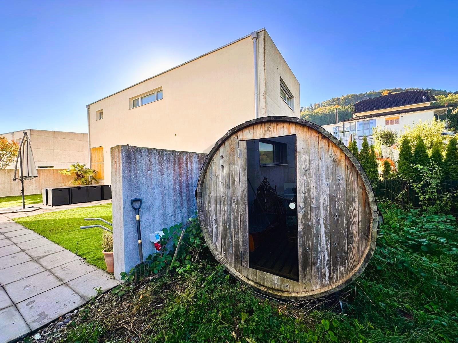 ZENTRAL GELEGEN AN IDYLLISCHER LAGE - 3