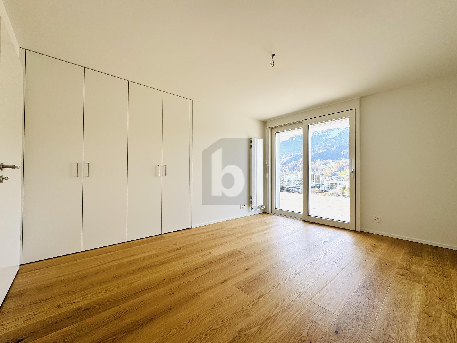 ELEGANT UND STILVOLL MIT HERRLICHER AUSSICHT - 3