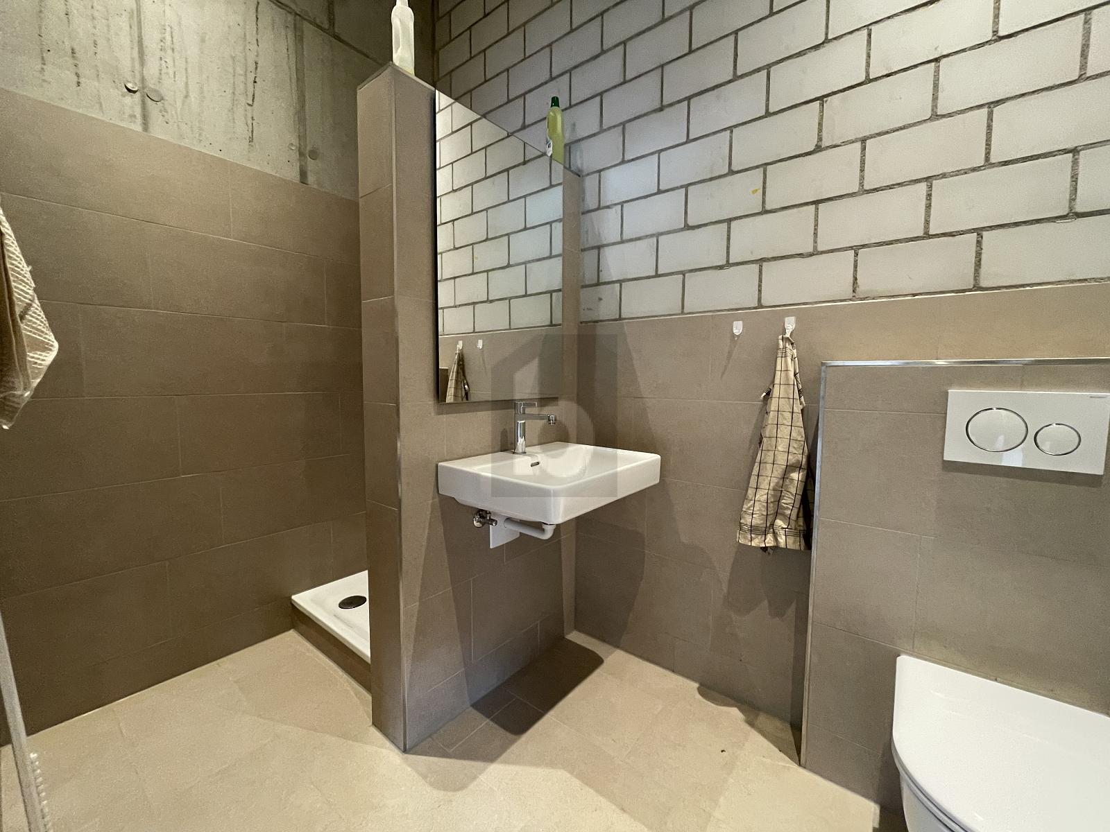 NEUBAU FÜR MASSGESCHNEIDERTE BEDÜRFNISSE - 4