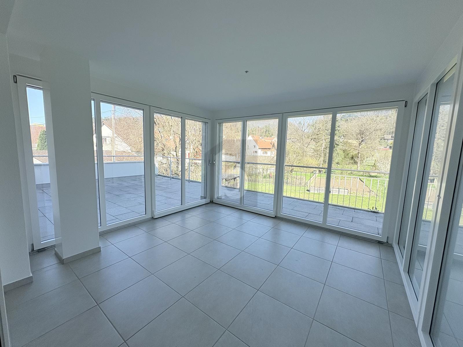 MIT WINTERGARTEN UND TERRASSE - 1