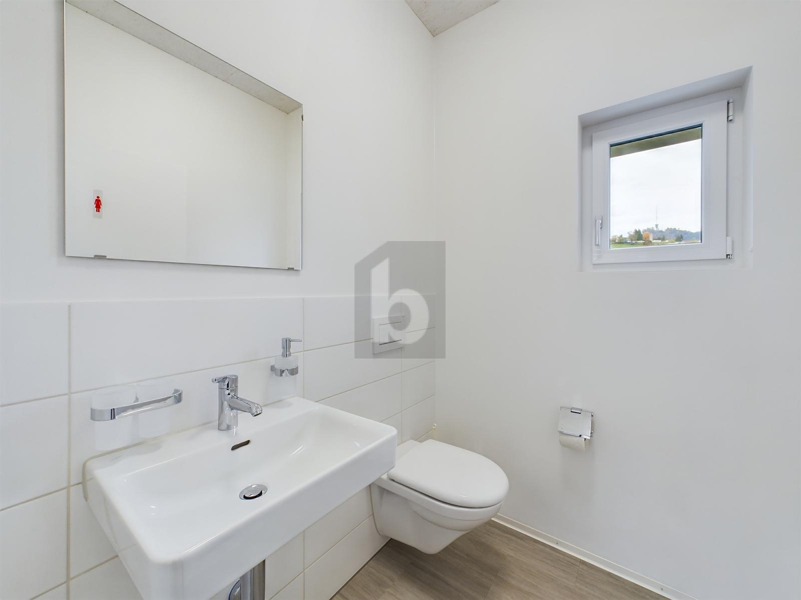 OPTIMAL ERREICHBAR, HELL UND GROSS - 4