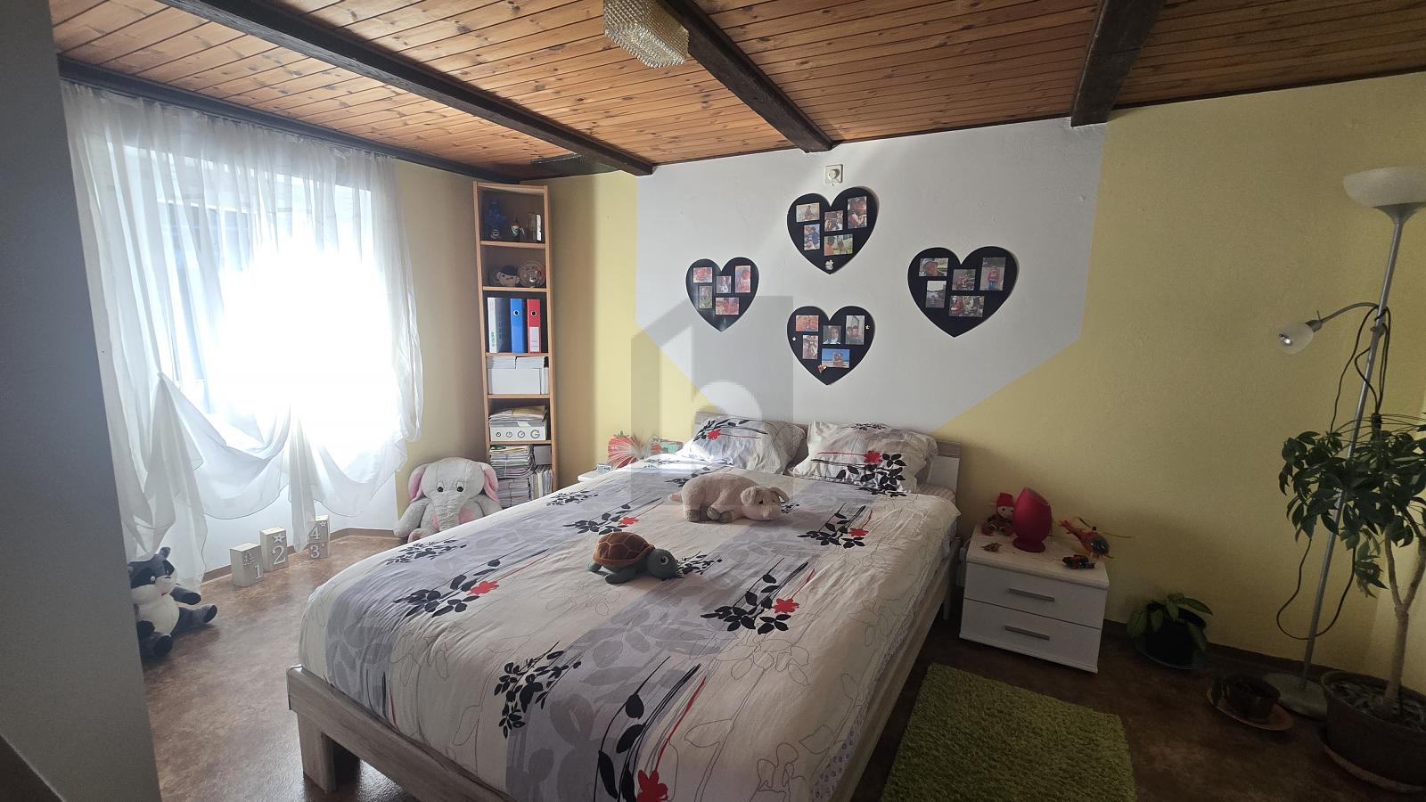 SPAZIOSA E SOLEGGIATA CON CON AMPIO TERRENO - 3