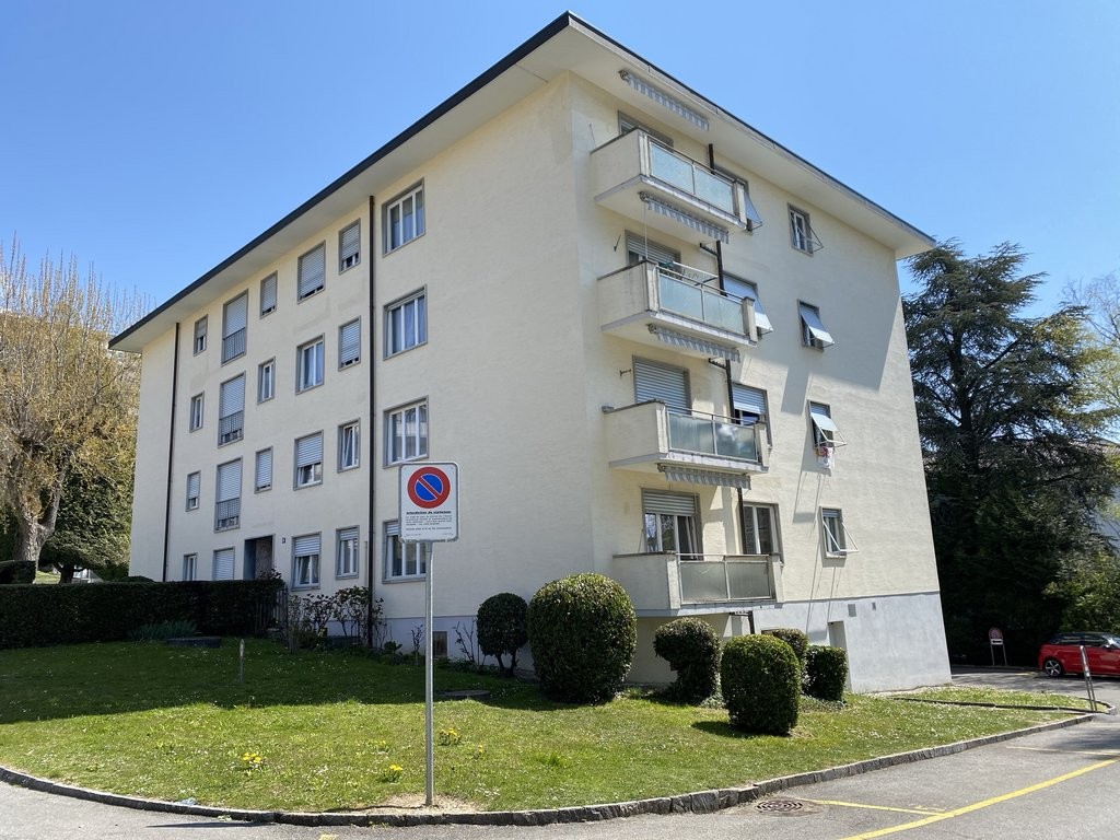 Places de parc à louer - 0