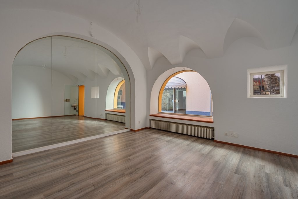 Affittasi locale commerciale nel cuore di Ascona - 4