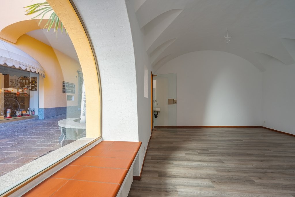 Affittasi locale commerciale nel cuore di Ascona - 6